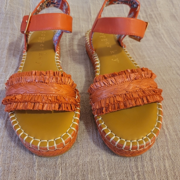Copper Key Sunkissed Sandals, Size 10M - Picture 1 of 6